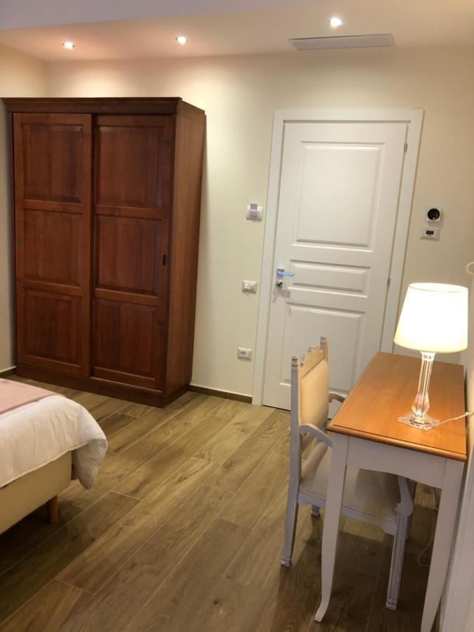 Cavaliere Suite & Rooms Матера Экстерьер фото