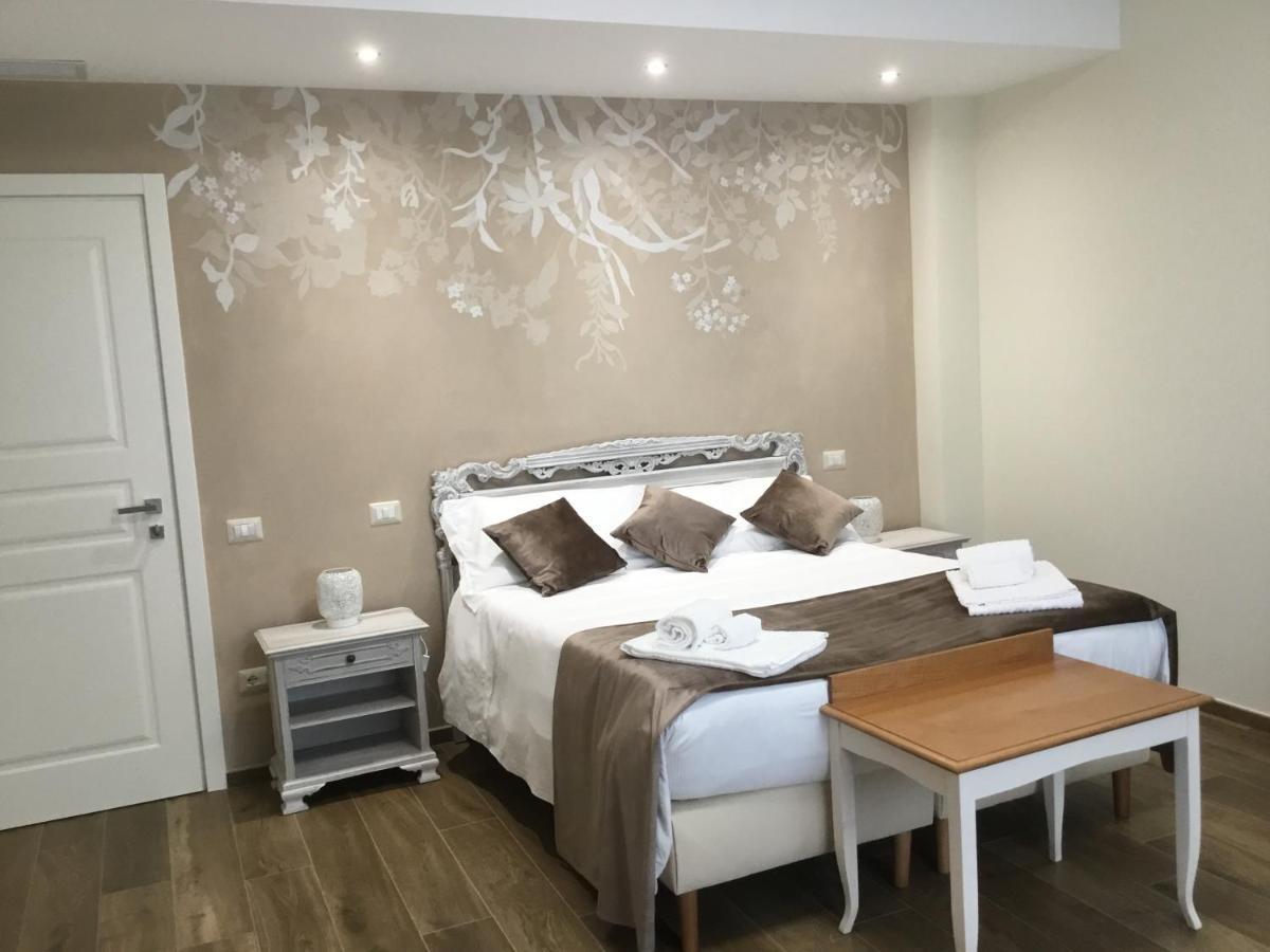 Cavaliere Suite & Rooms Матера Экстерьер фото